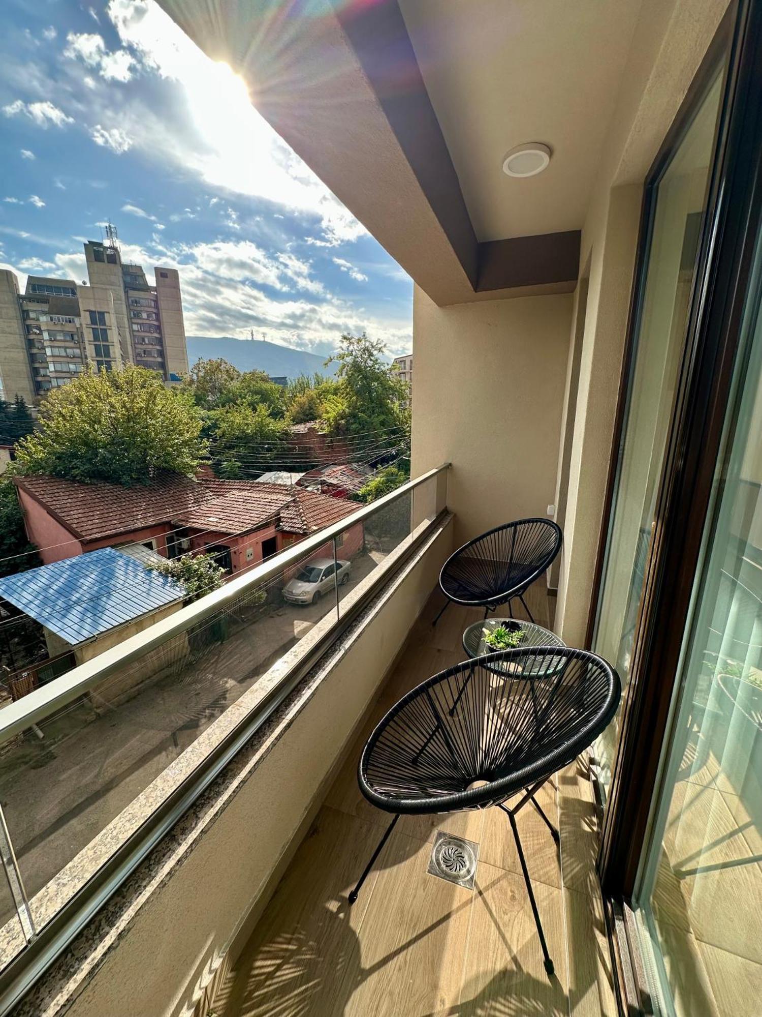 Downtown Riverside Apartments Skopie Exterior foto